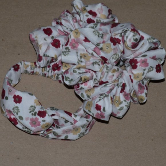 Spring Collection Scrunchies - Picture 11 of 12